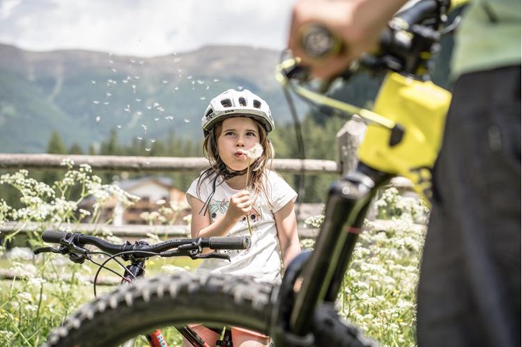 812-foto-mountainbike-bikeaction-tourismusvereinsexten-dennisstratmann-281