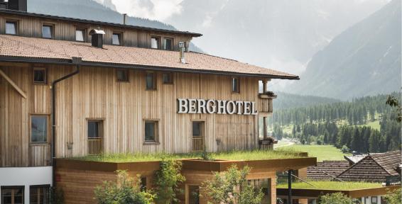 berghotel-aussen